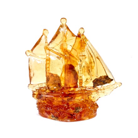 Фигурка &quot;Парусник&quot; из Янтаря и эпоксидной смолы купить