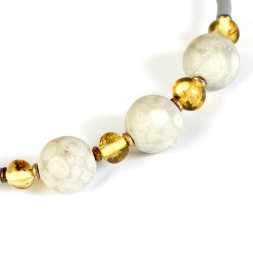 Браслет &quot;Пробуждение&quot; из Янтаря и шпинели на струне