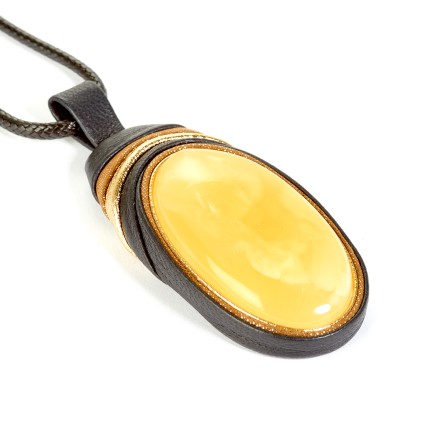 Колье &quot;Дуэт&quot; из Янтаря и нат кожи купить